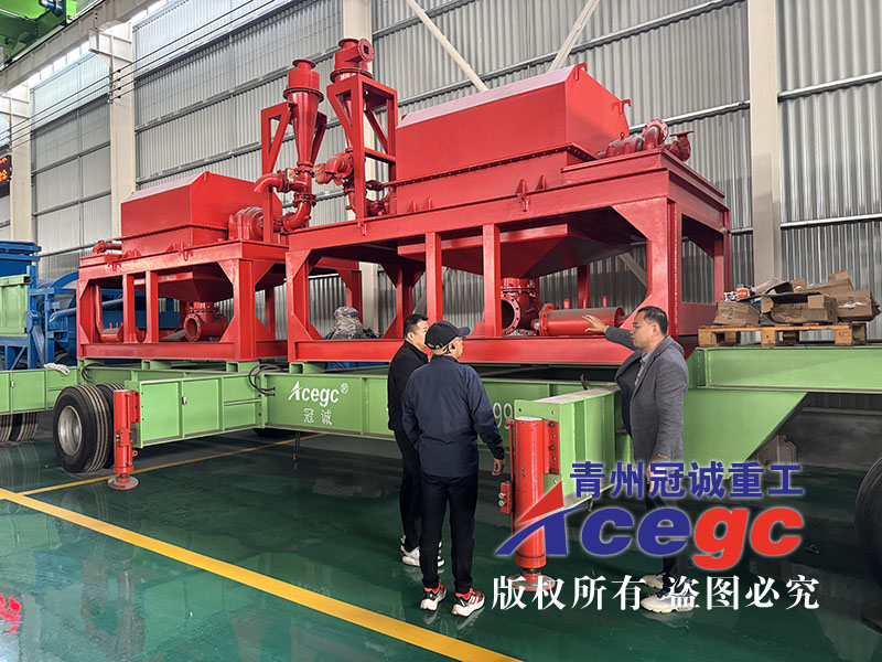 肯尼亞徐總實(shí)地考察沙金設(shè)備