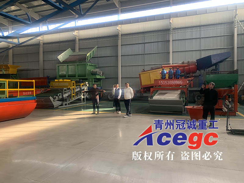 俄羅斯客戶(hù)實(shí)地考察沙金設(shè)備